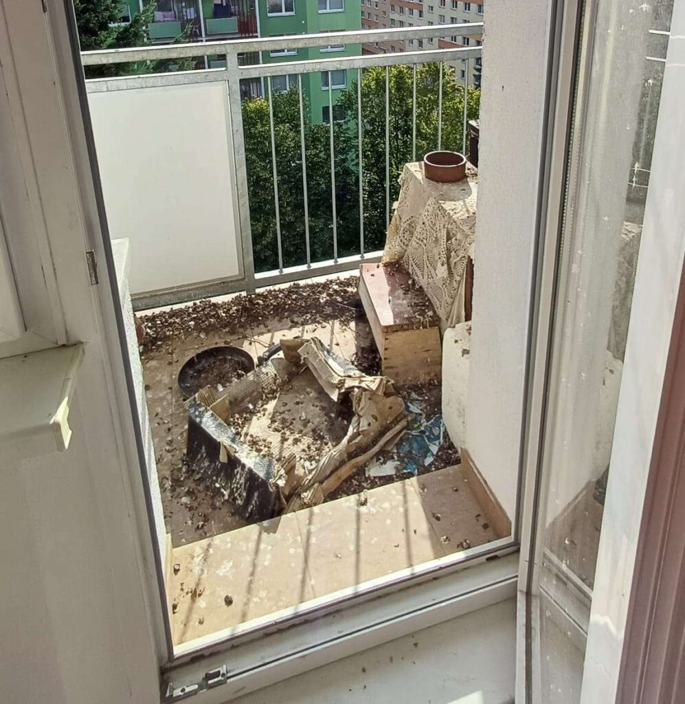 zábrana proti holubům, odpuzovač holubů na balkon